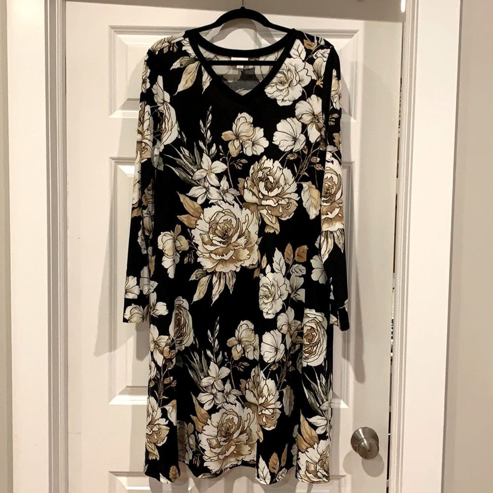 Long Sleeve LuLaRoe Emily Swing Dress - pockets!